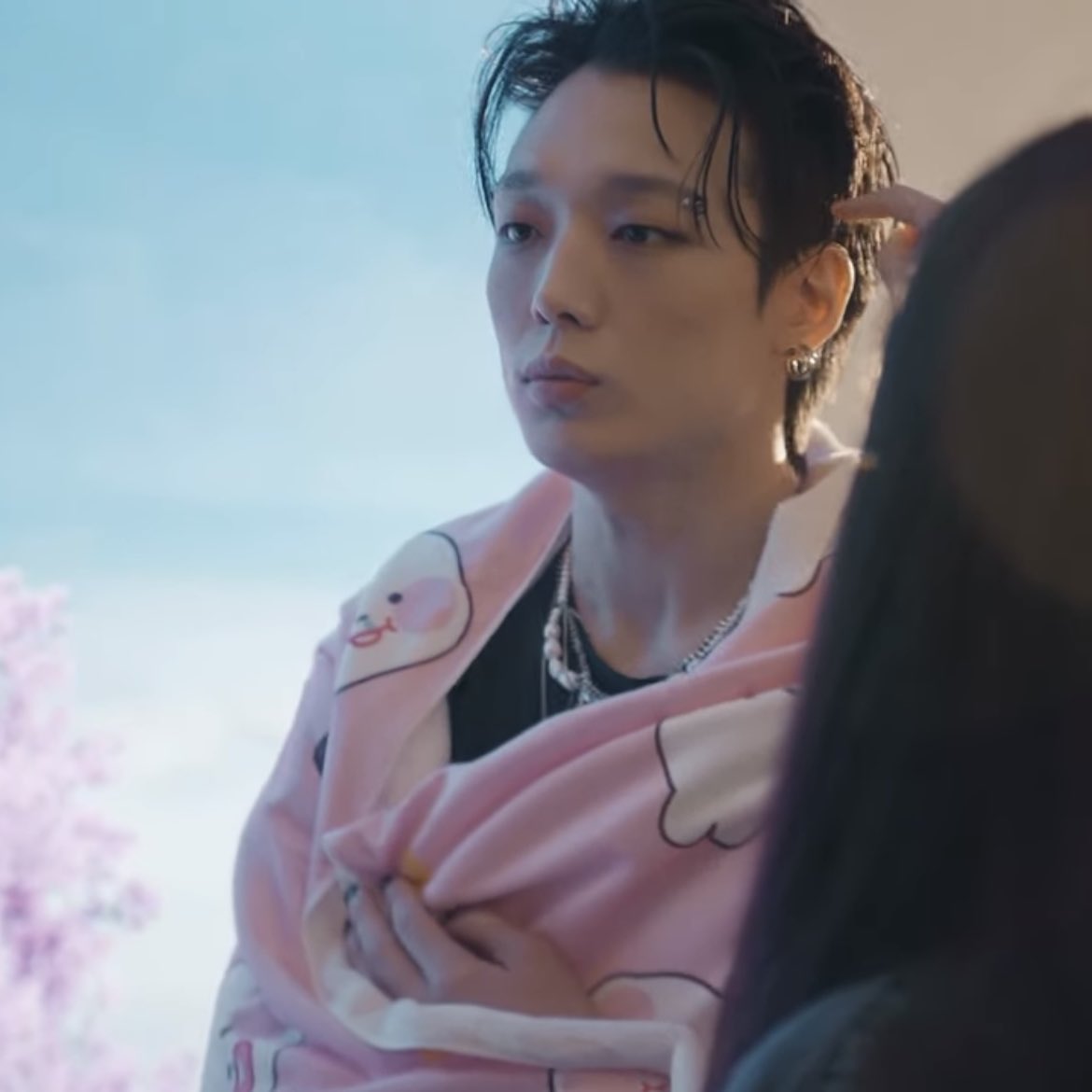 Recent activity shot of BOBBY (iKON)