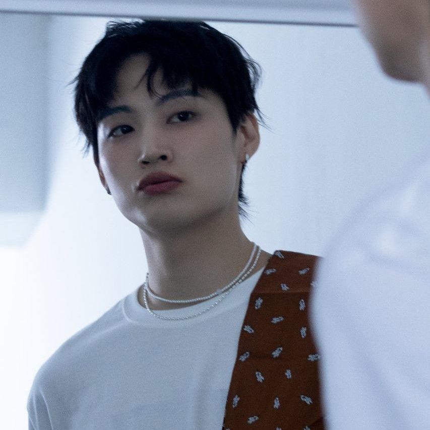 Latest photo of JAY B (GOT7)