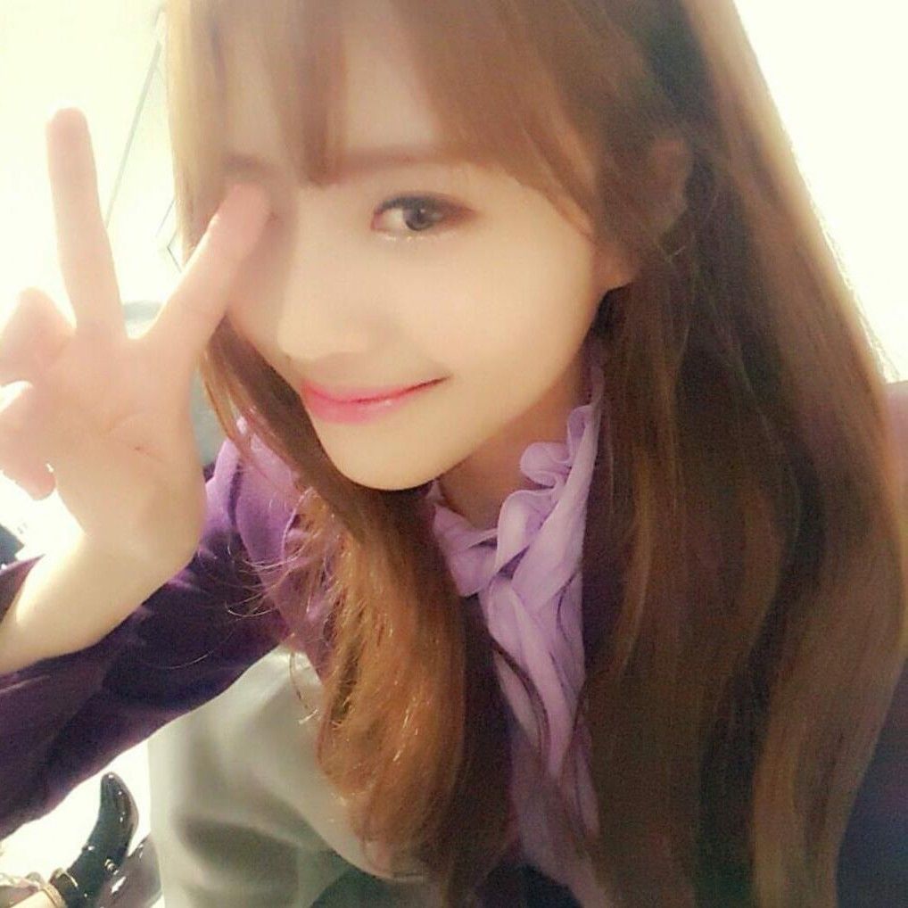 Recent activity shot of Lee Miju (Lovelyz)