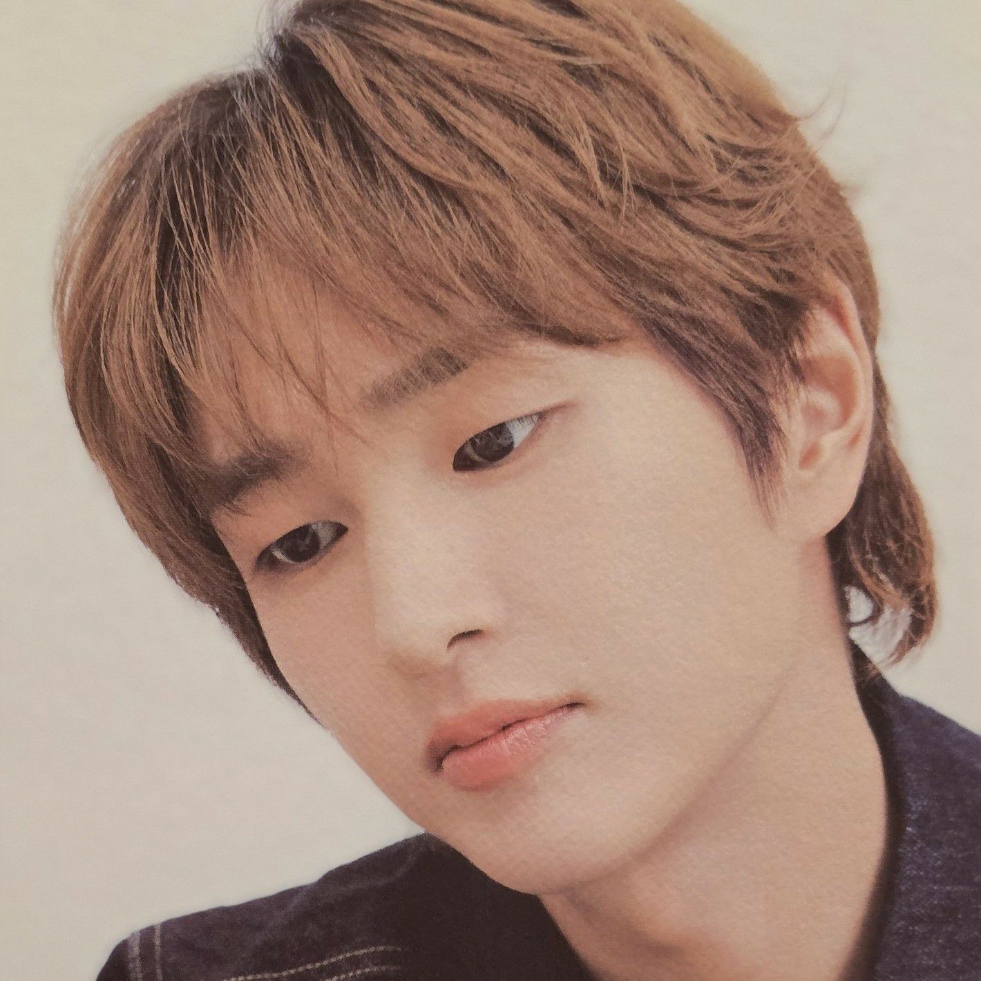 Behind-the-scenes cut of Onew (SHINee)