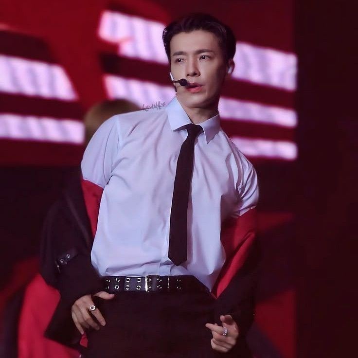 Latest photo of Donghae (Super Junior)