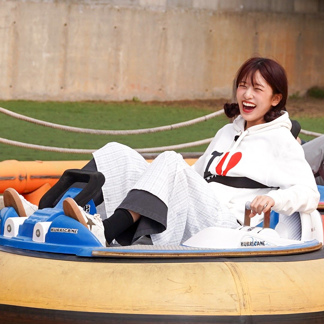 A moment captured by An Yujin (IVE)'s fan