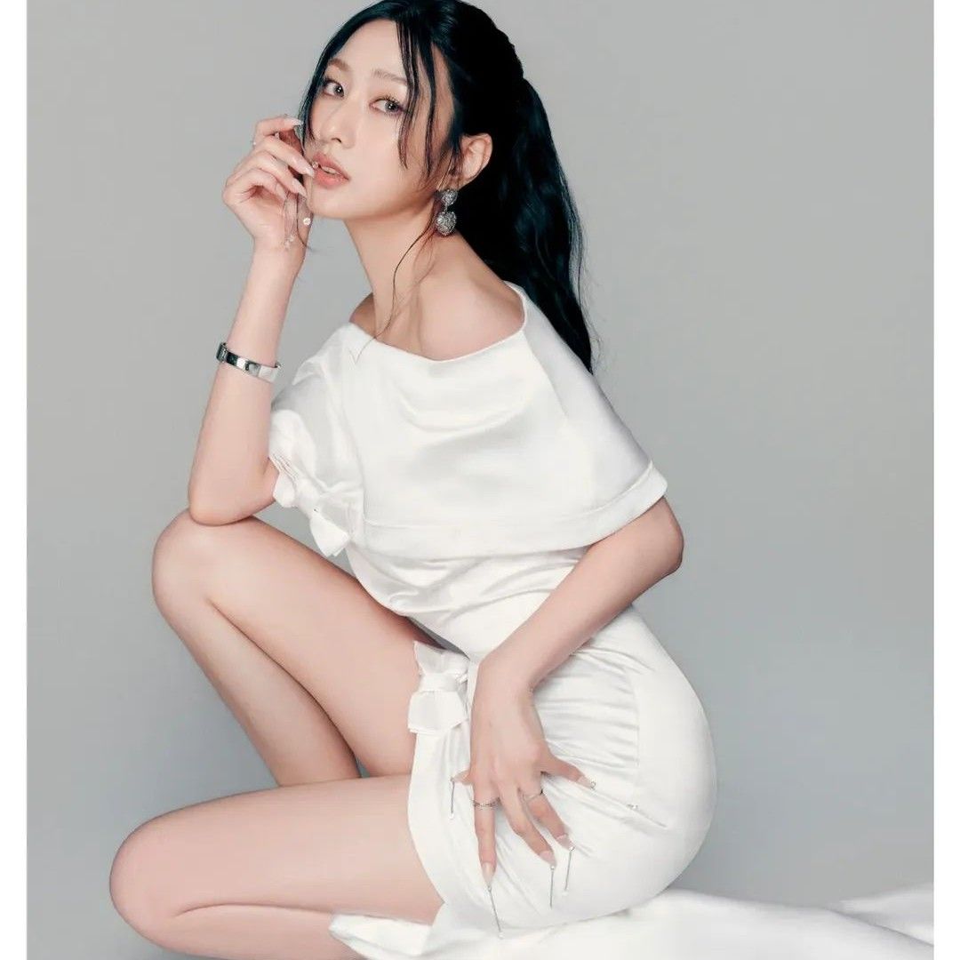 Recent activity shot of Oh Hayoung (Apink)