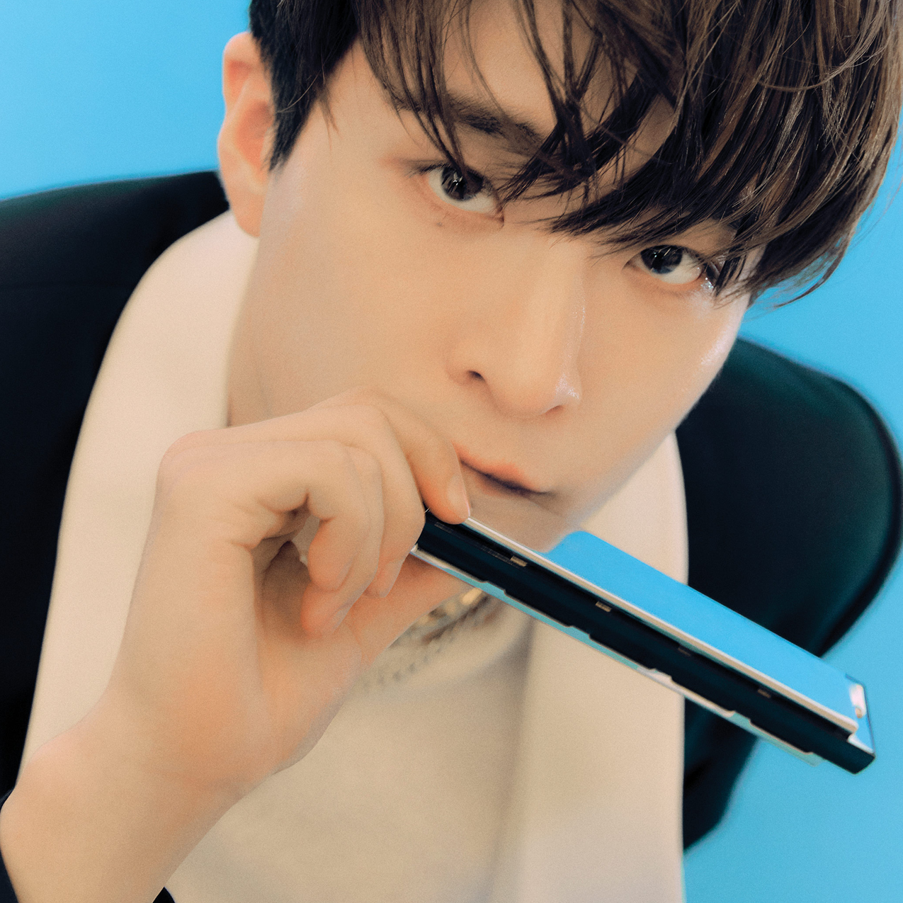 Behind-the-scenes cut of Youngjae (GOT7)