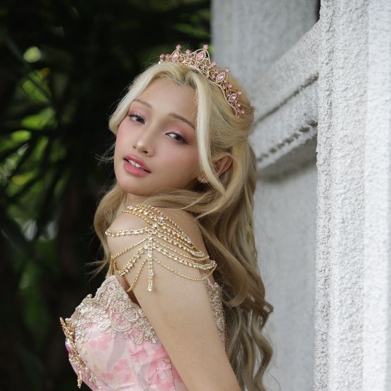 A moment captured by Gehlee (UNIS)'s fan