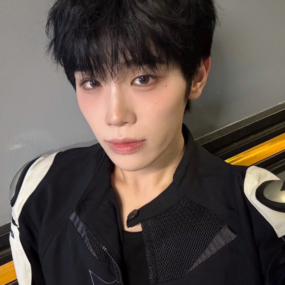 Recent activity shot of Kim Taerae (ZEROBASEONE)