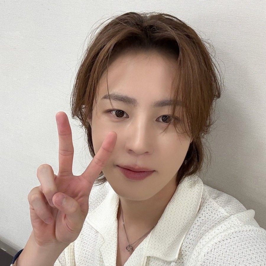 하성운의 비하인드 컷