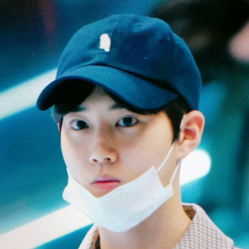 Suho (EXO)粉絲拍下的瞬間