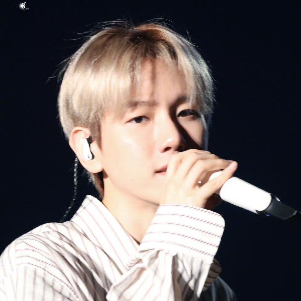 Behind-the-scenes cut of Baekhyun (EXO)