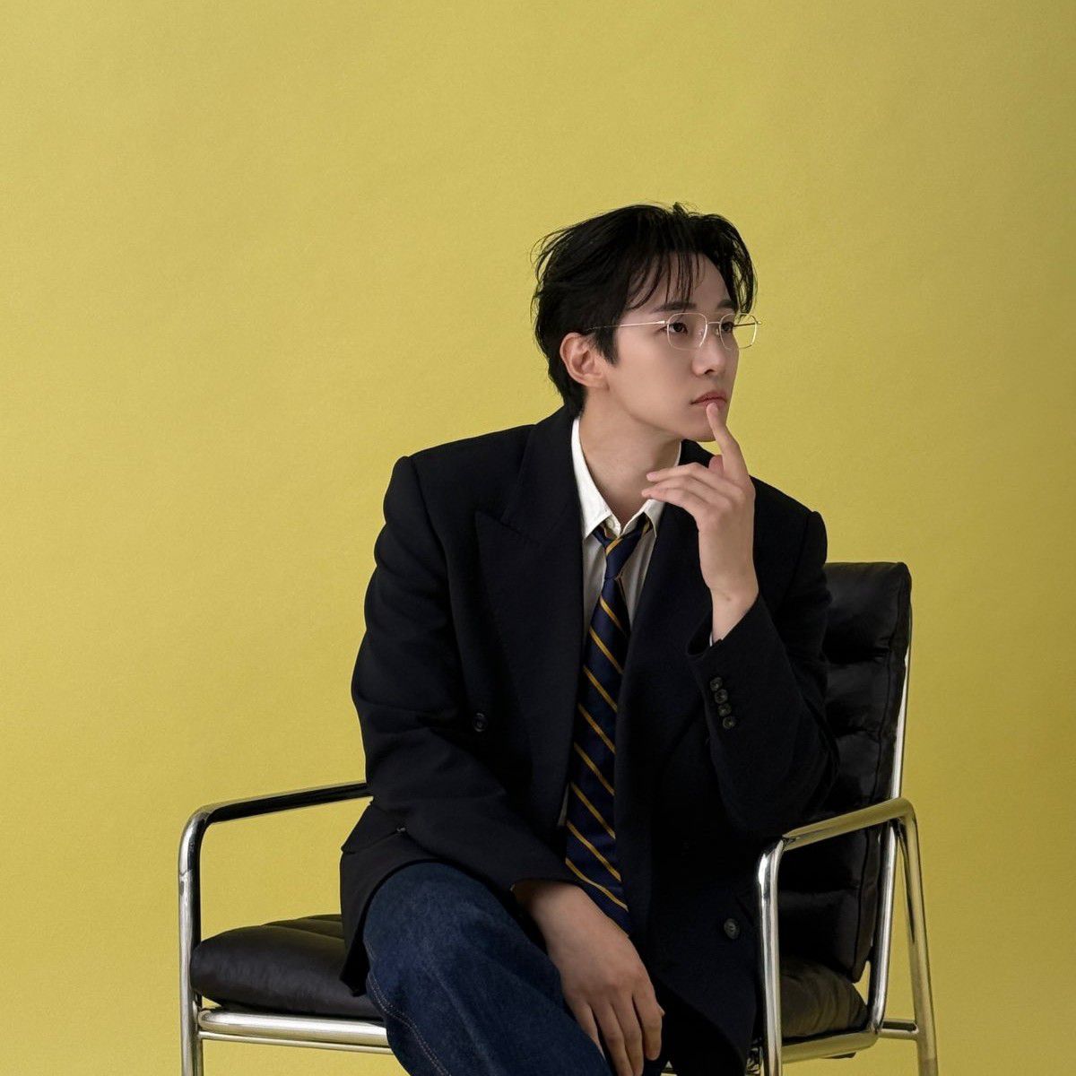 Behind-the-scenes cut of Junho (2PM)