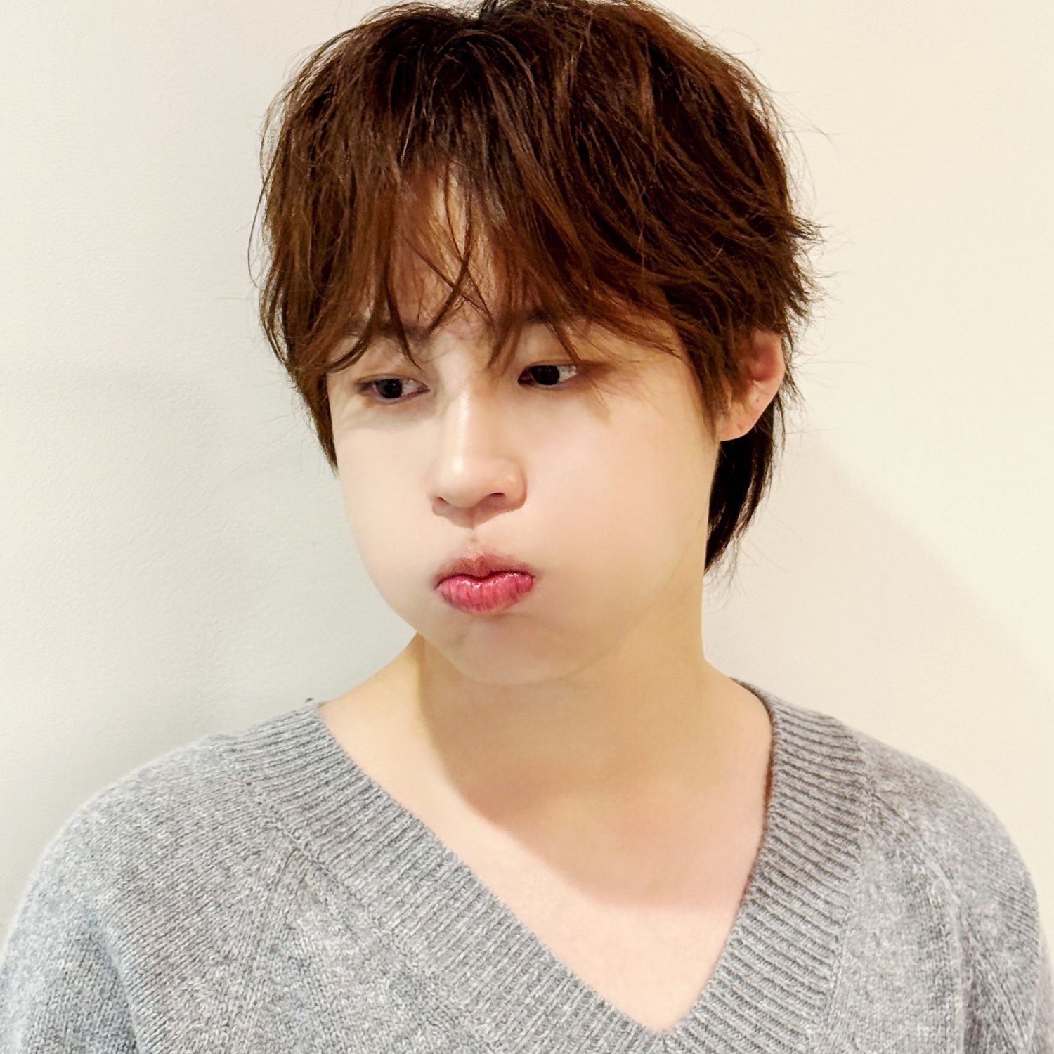 Behind-the-scenes cut of Ha Sungwoon