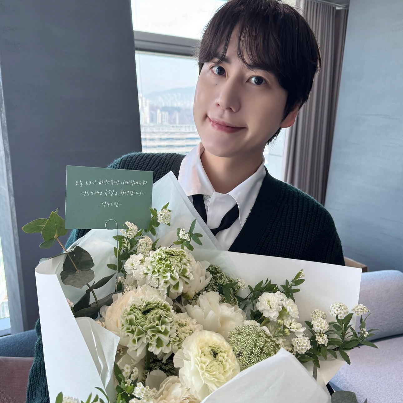 Behind-the-scenes cut of Kyuhyun (Super Junior)