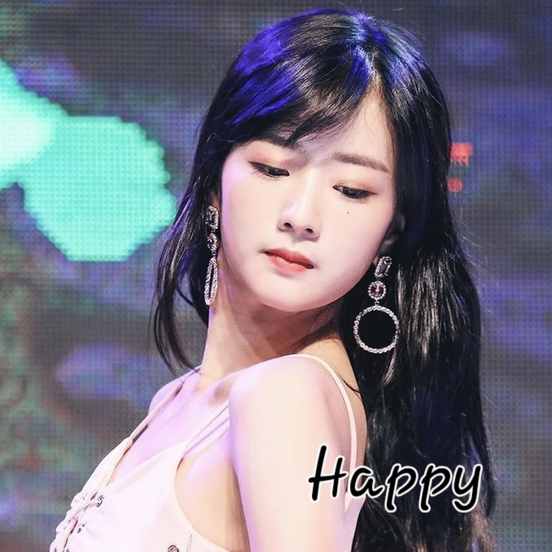 A moment captured by Apink's fan