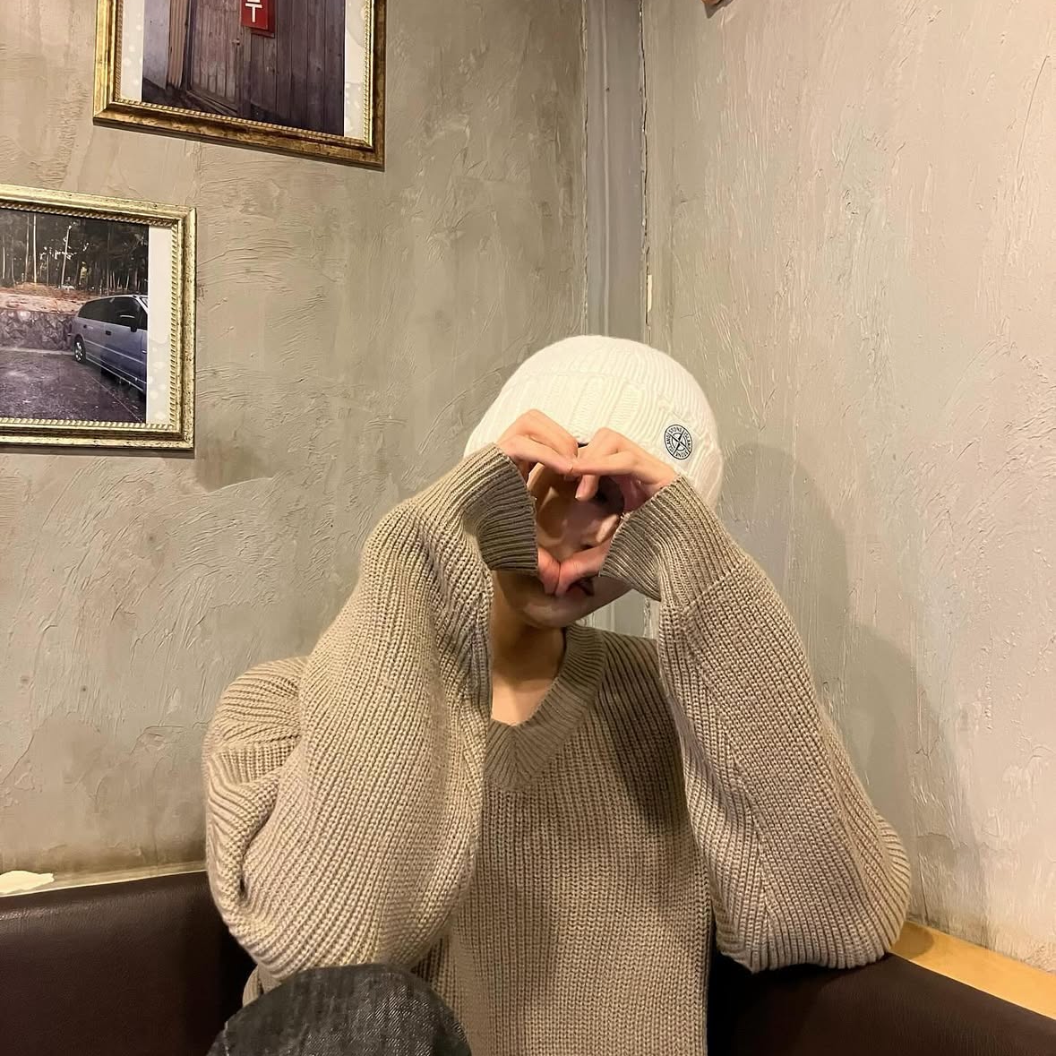 Behind-the-scenes cut of Jang Haneum