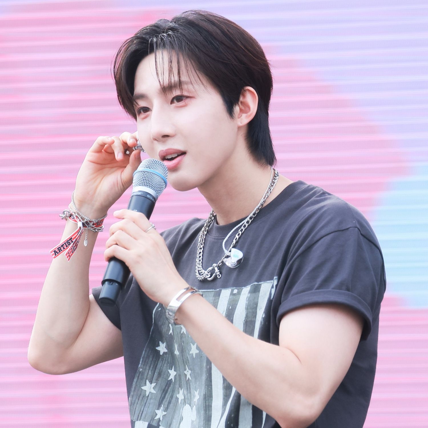 Potret di balik layar Hui (PENTAGON)