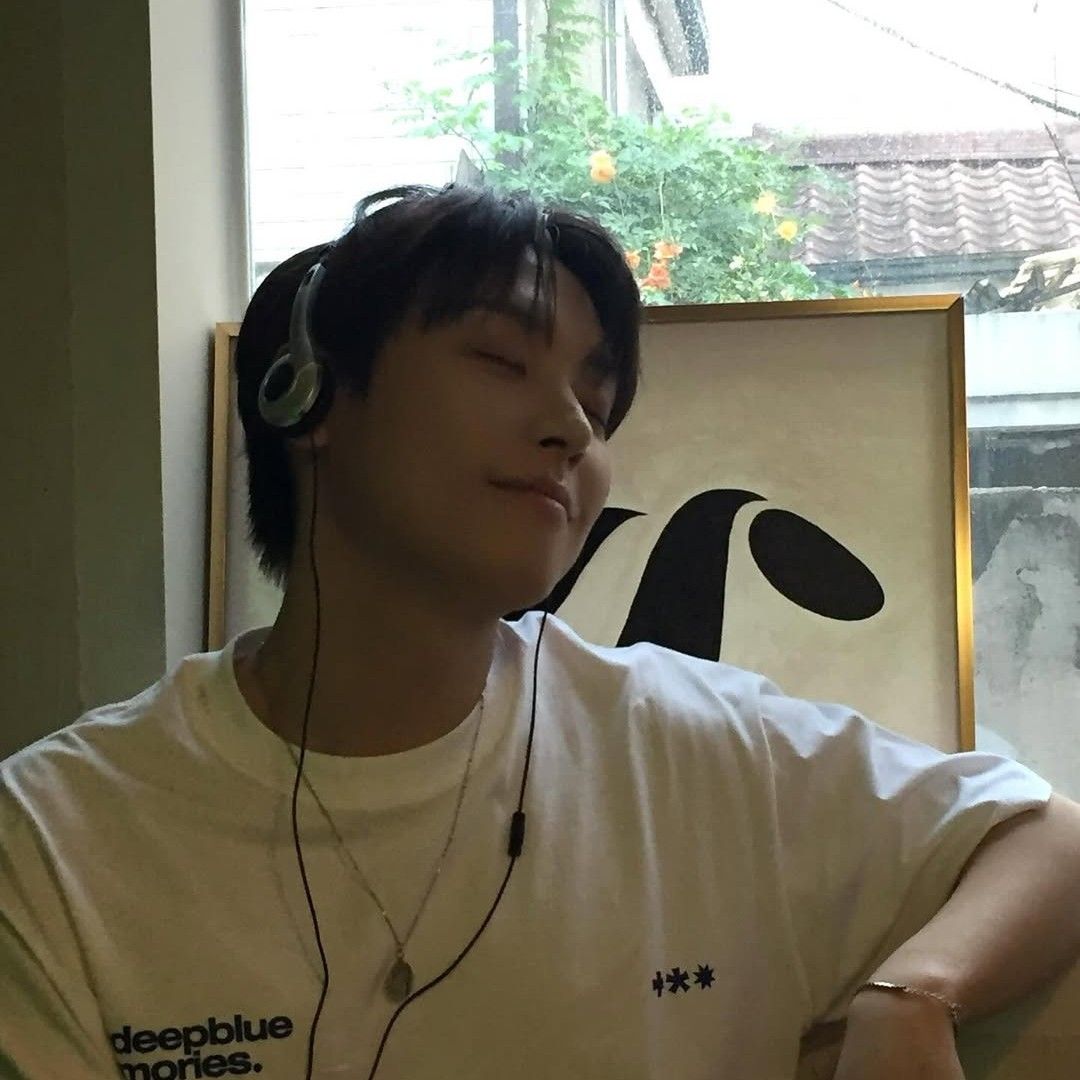 A moment captured by Inseong (SF9)'s fan