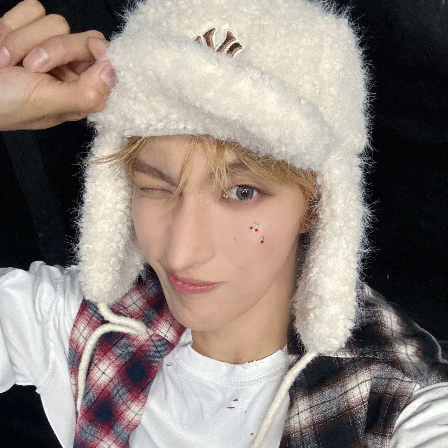 DK (SEVENTEEN)的最新活動照片