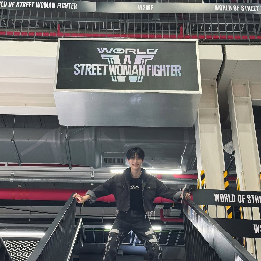 Behind-the-scenes cut of Sung Hanbin (ZEROBASEONE)