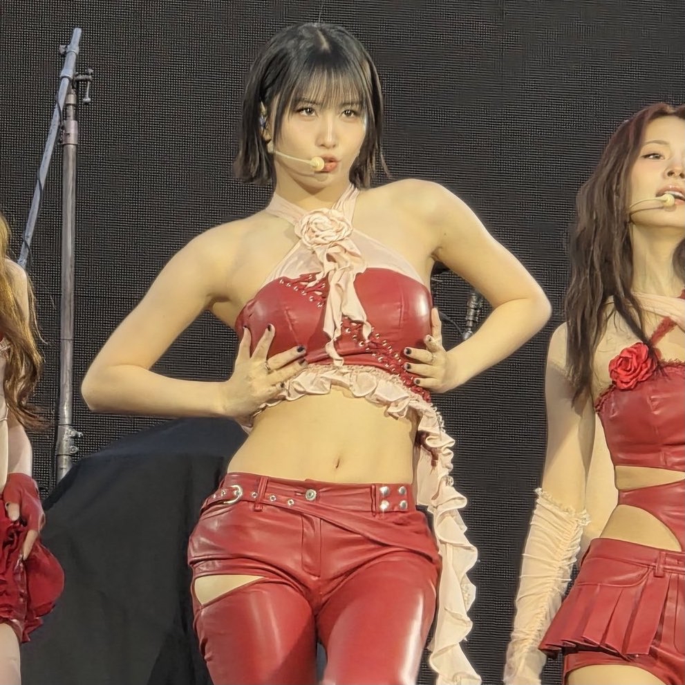 A moment captured by Momo (TWICE)'s fan