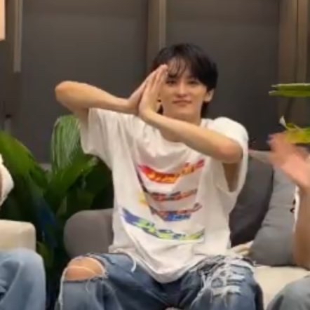 마크 (NCT 127, NCT DREAM)의 비하인드 컷