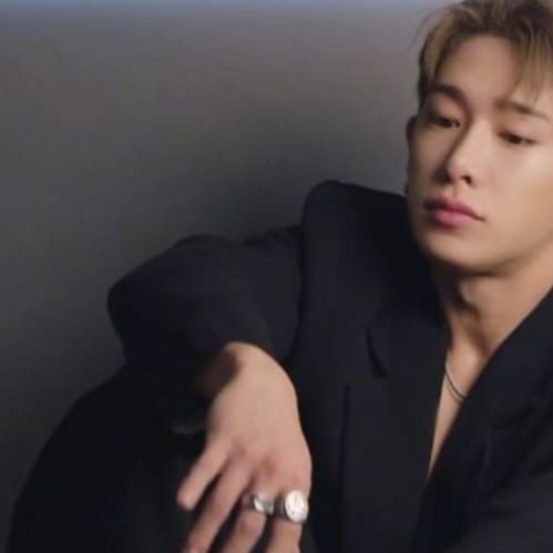 A moment captured by Wonho's fan
