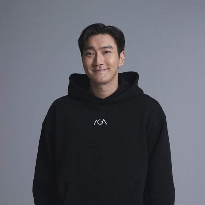 Behind-the-scenes cut of Siwon (Super Junior)