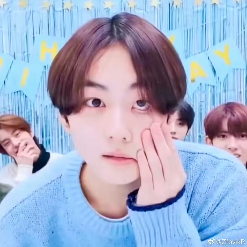 Latest photo of Jungwon (ENHYPEN)