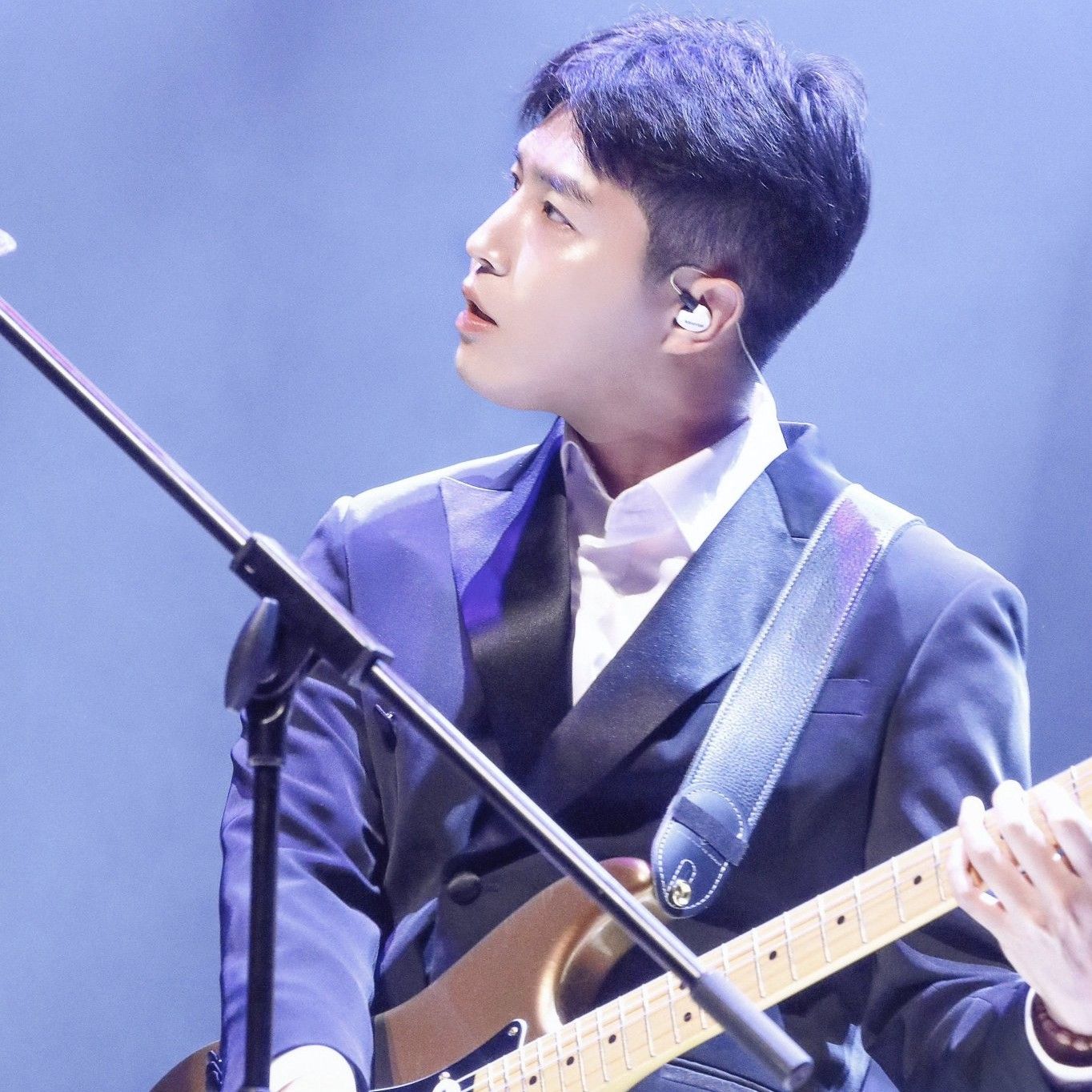 Behind-the-scenes cut of Kim Jaehwan