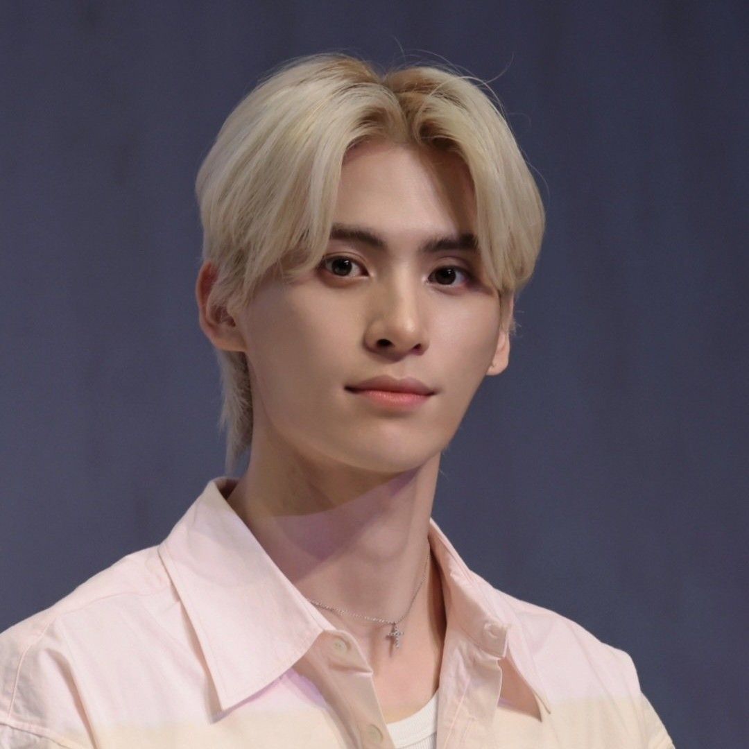 Latest photo of Taeyang (SF9)