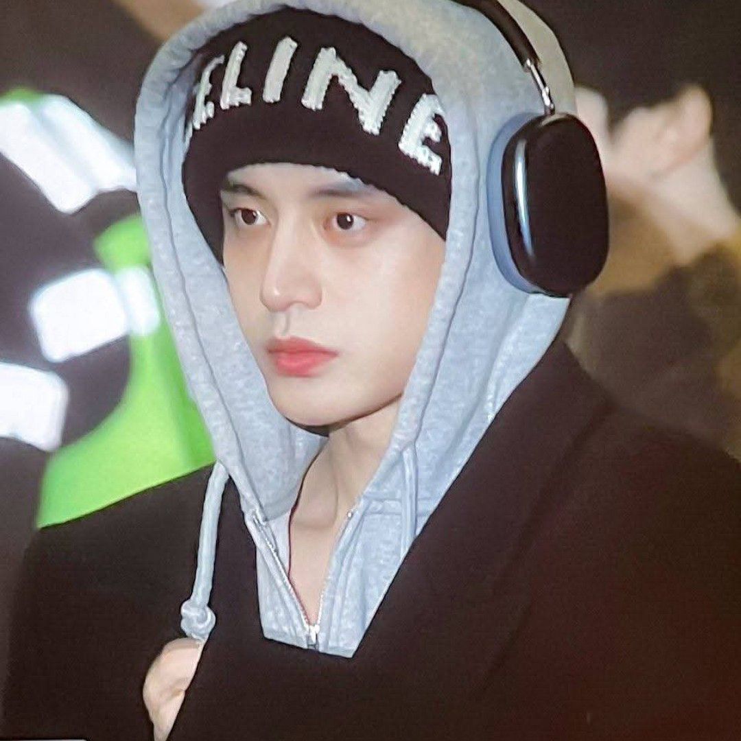 Latest photo of Kim Jiwoong (ZEROBASEONE)