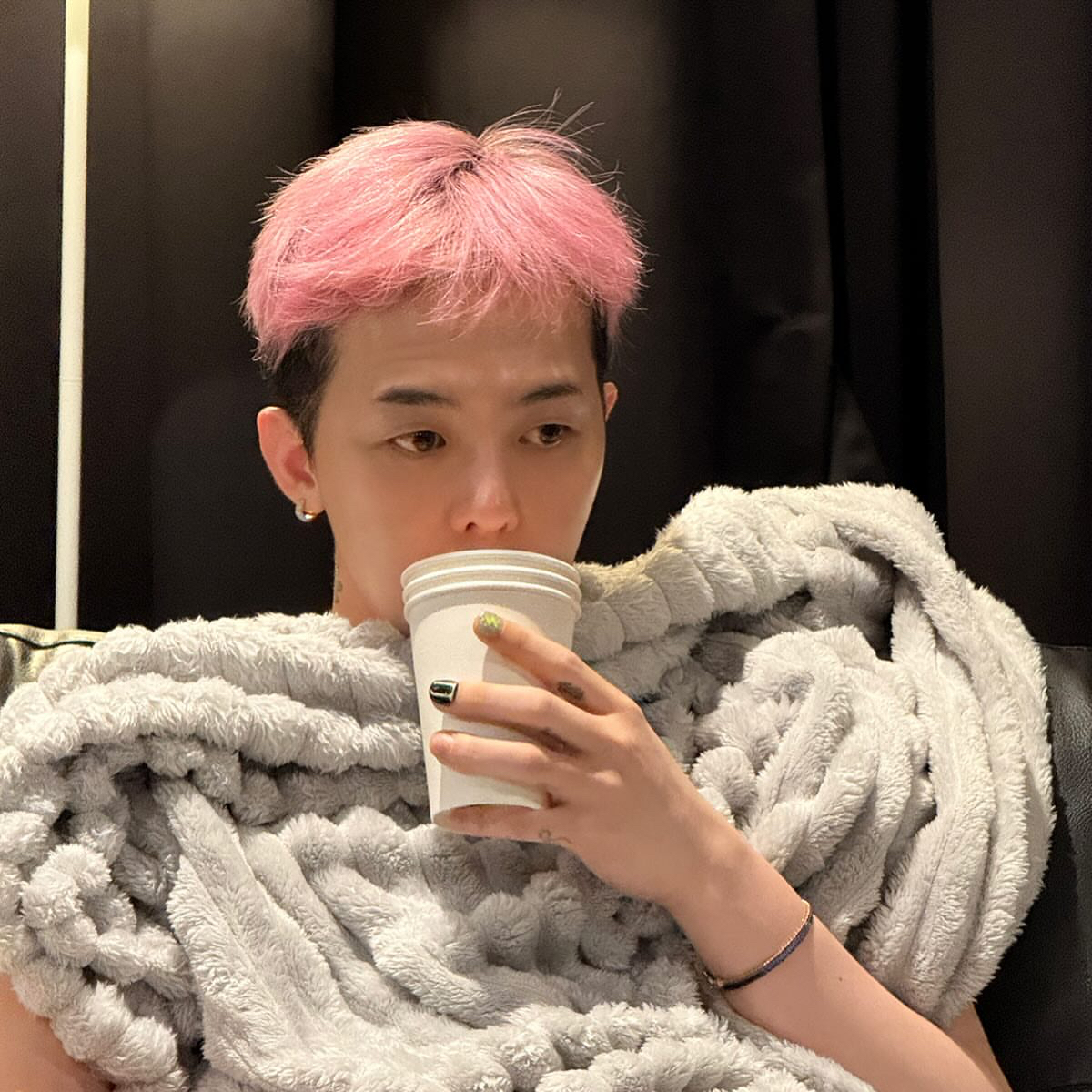 A moment captured by G-DRAGON (BIGBANG)'s fan