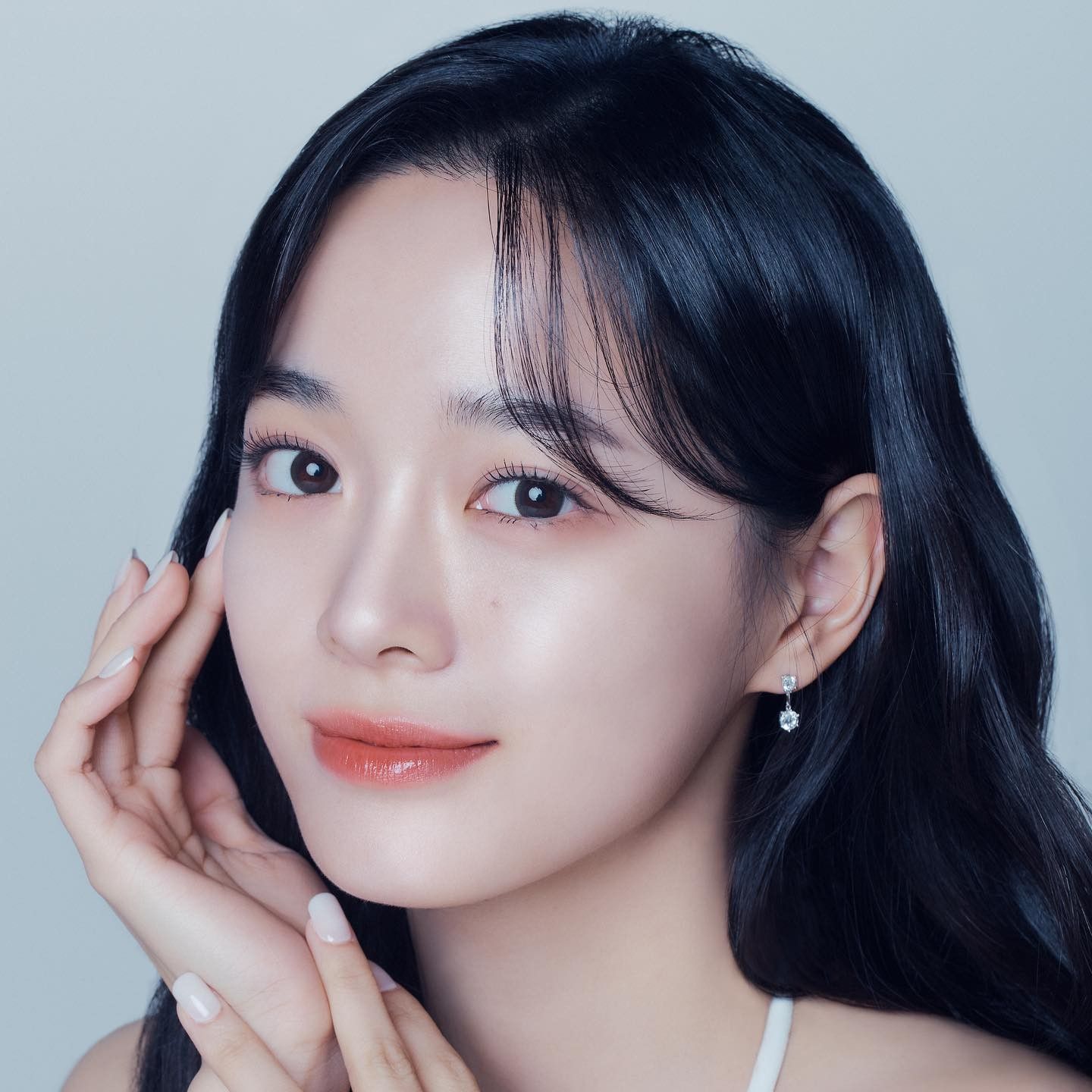 Behind-the-scenes cut of Sejeong