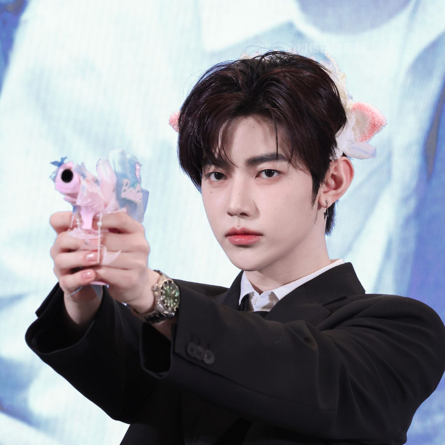 章昊 (ZEROBASEONE)的最新照片