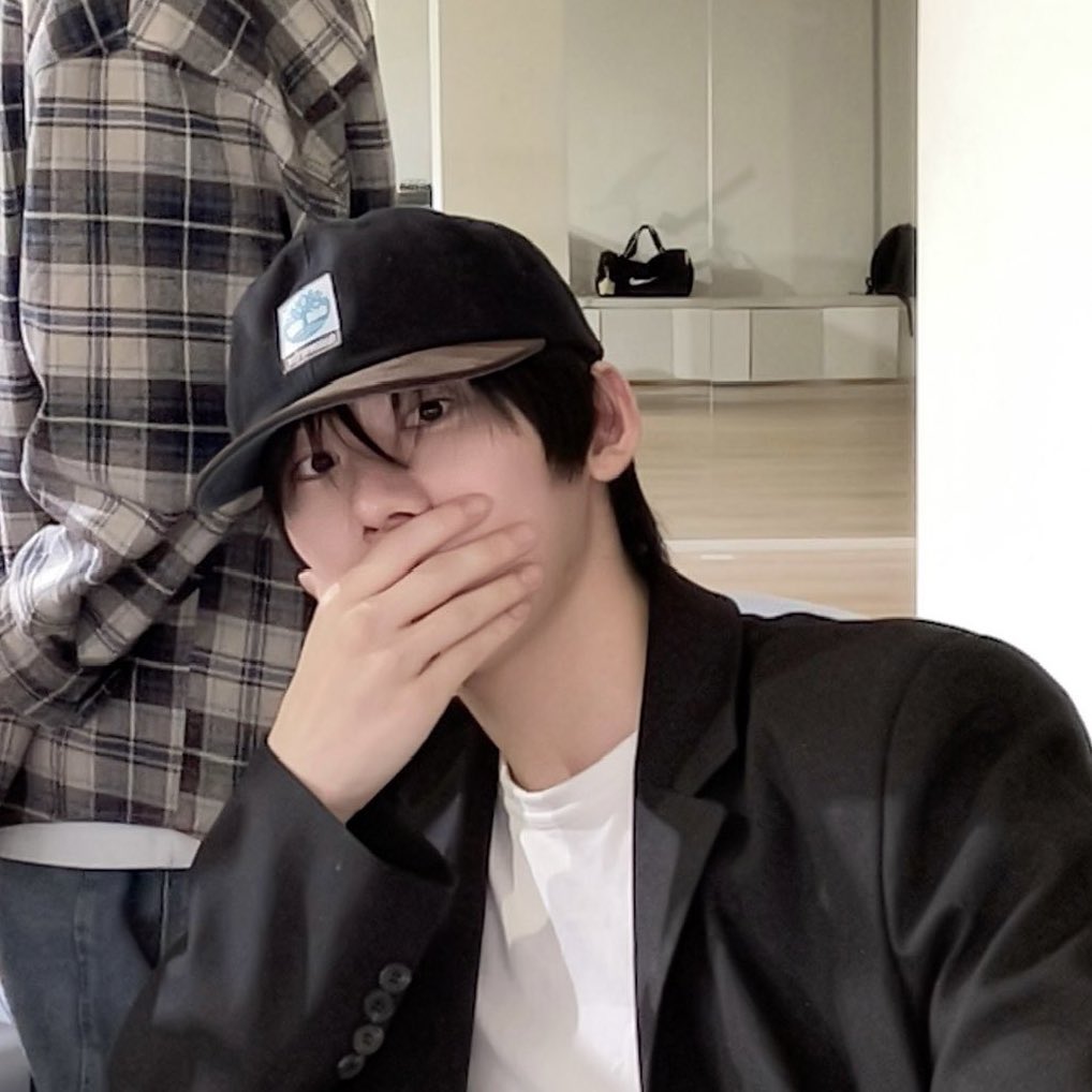 Latest photo of Park Han (AHOF)
