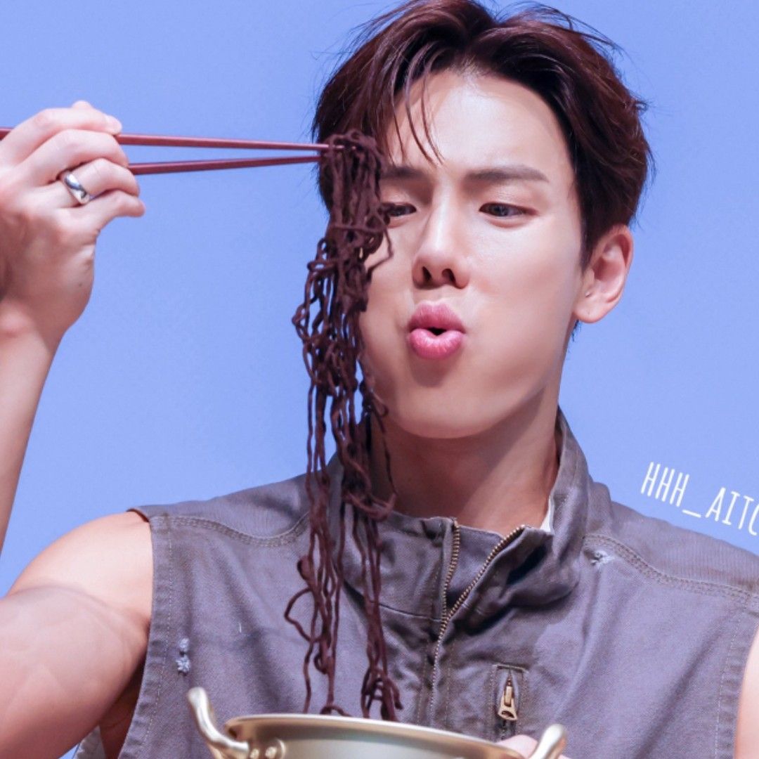 Shownu (MONSTA X)的最新活動照片