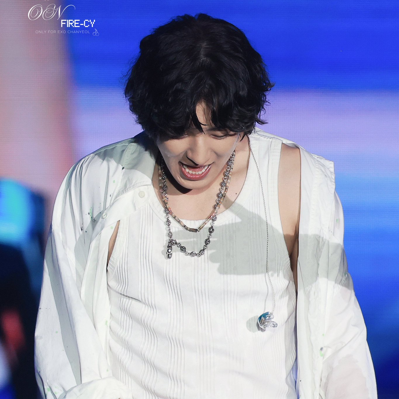 A moment captured by Chanyeol (EXO)'s fan