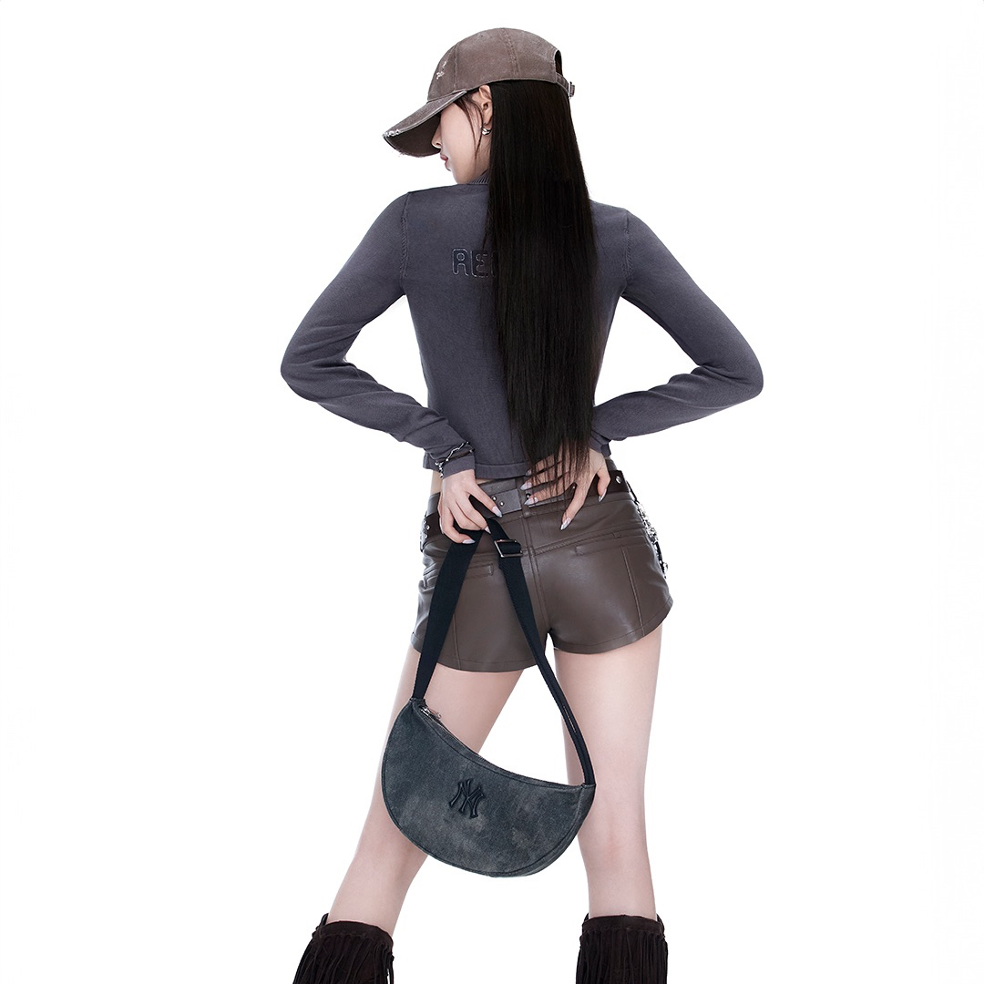 Recent activity shot of Karina (aespa)