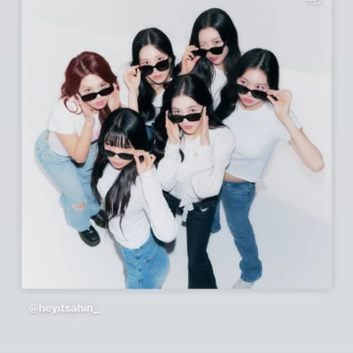 Latest photo of MOMOLAND