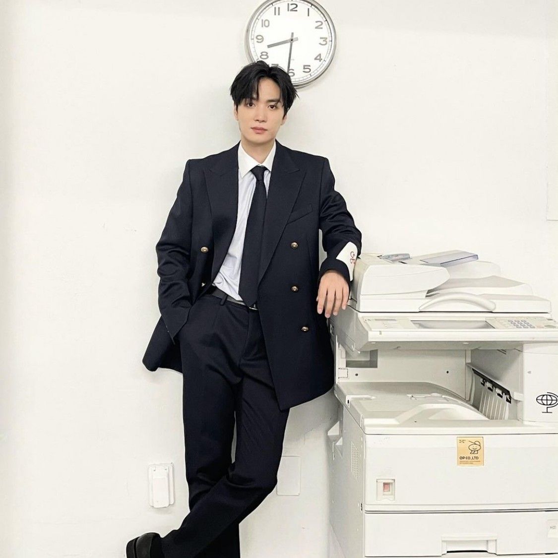 A moment captured by Kim Jonghyeon's fan