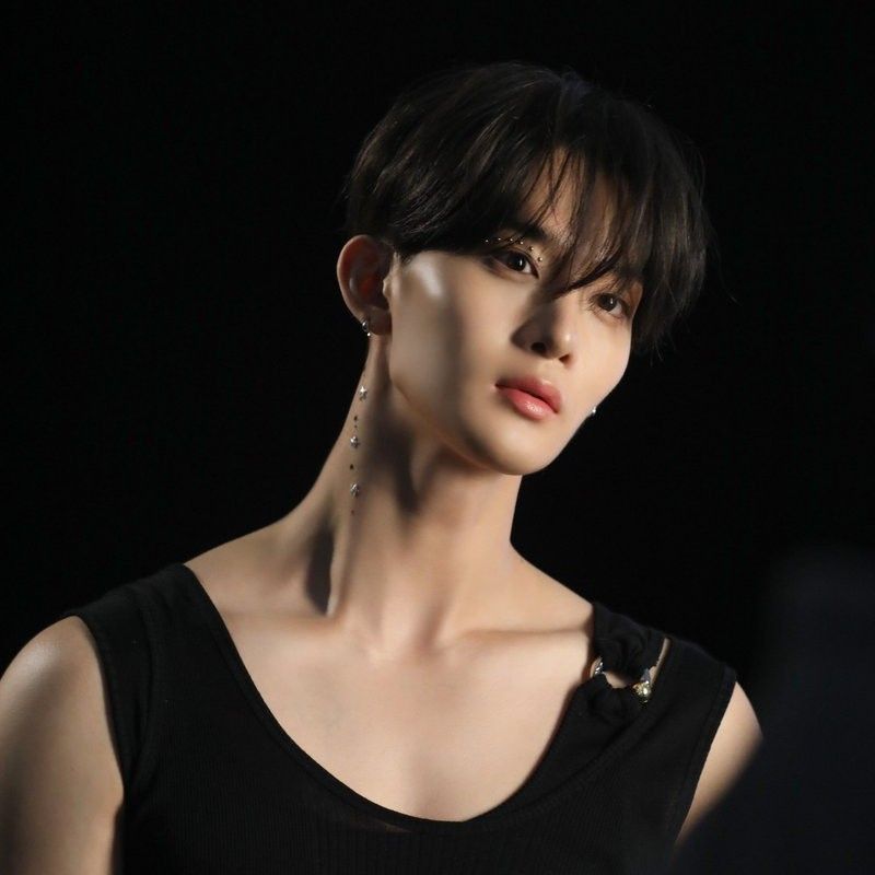 Recent activity shot of Bae Jinyoung