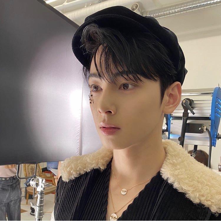 Recent activity shot of Eunwoo (ASTRO)