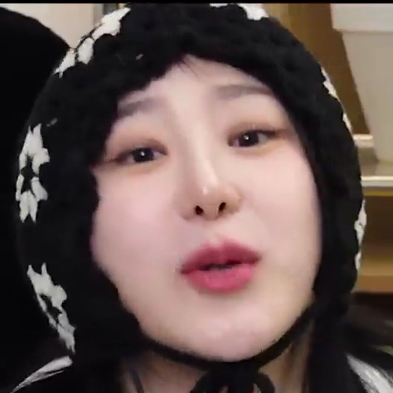 Behind-the-scenes cut of Lee Chaeyeon