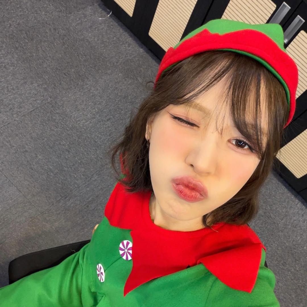 Behind-the-scenes cut of Wendy (Red Velvet)