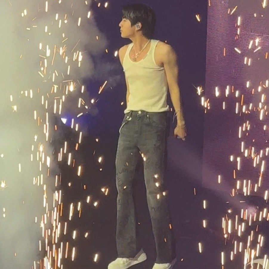 Potret di balik layar Jin (BTS)