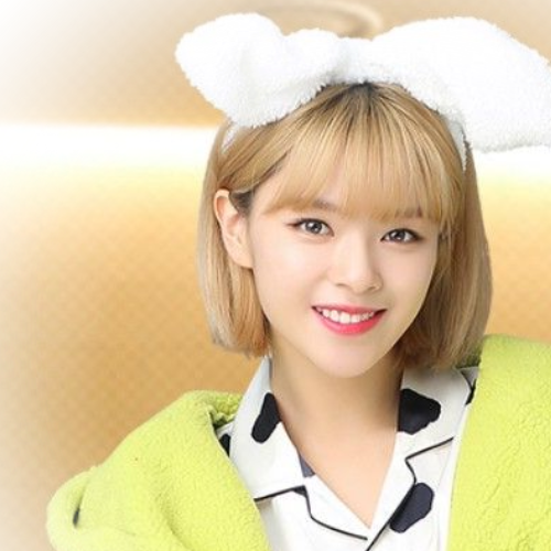 A moment captured by Jeongyeon (TWICE)'s fan
