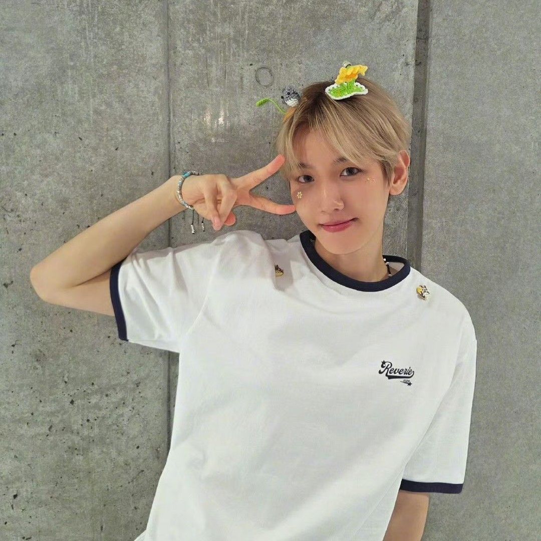 Foto aktivitas terbaru Baekhyun (EXO)