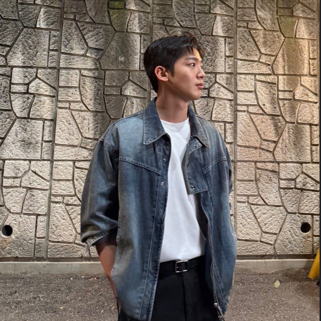 Behind-the-scenes cut of Kim Yohan (WEi)