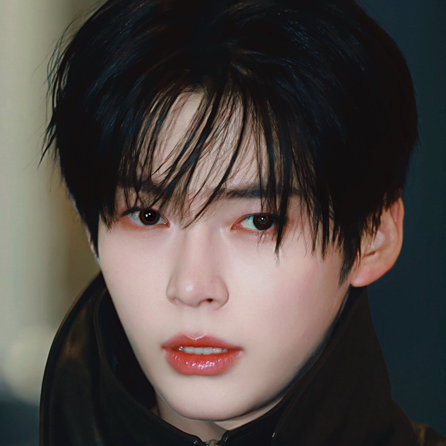 Behind-the-scenes cut of Sung Hanbin (ZEROBASEONE)