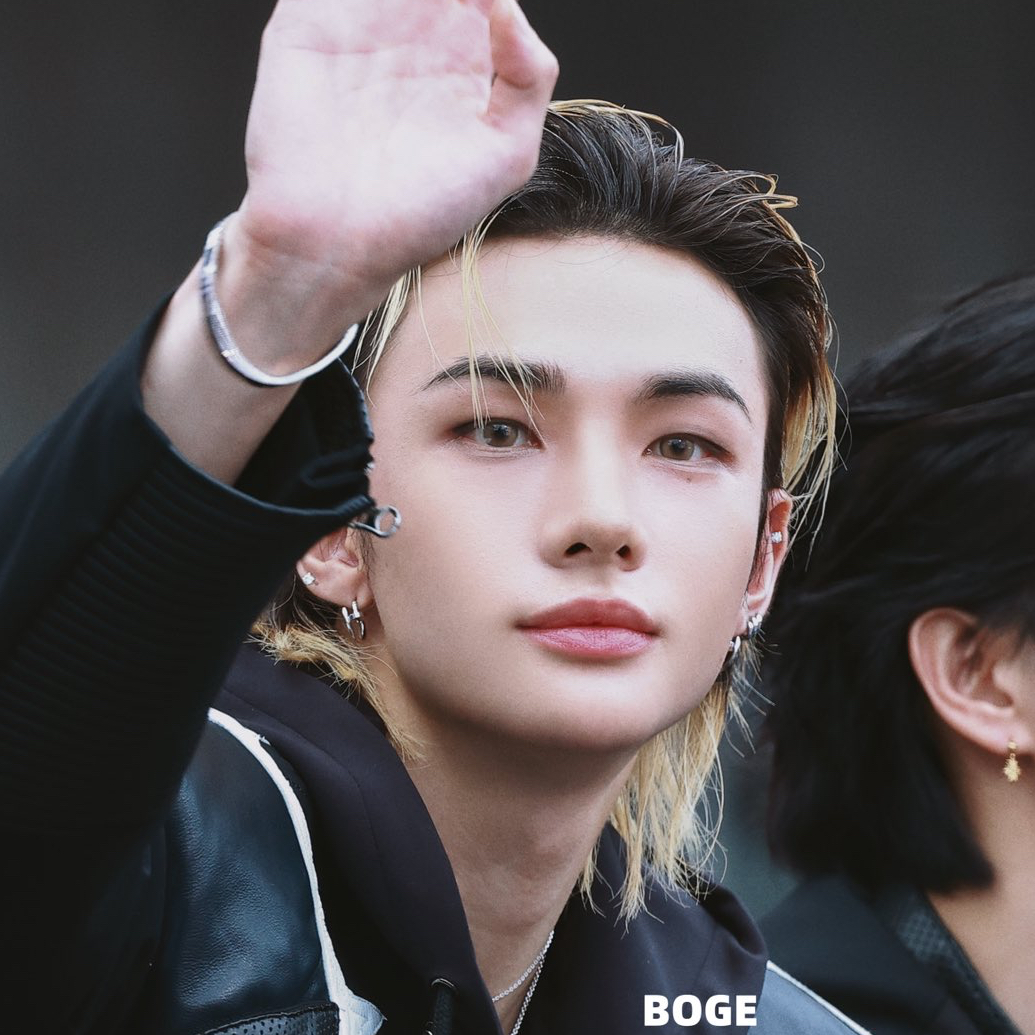 Latest photo of Hyunjin (Stray Kids)