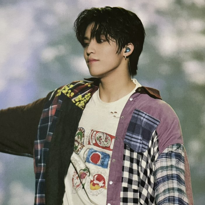 Latest photo of Park Jeongwoo (TREASURE)